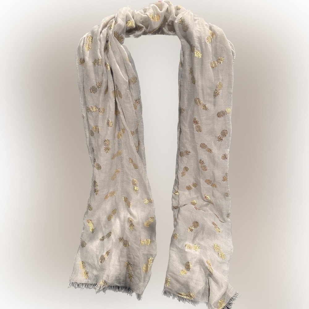 Women’s Grey Pineapple Scarf OS Gold print!